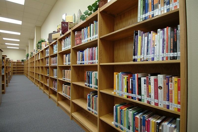 Школьная библиотека