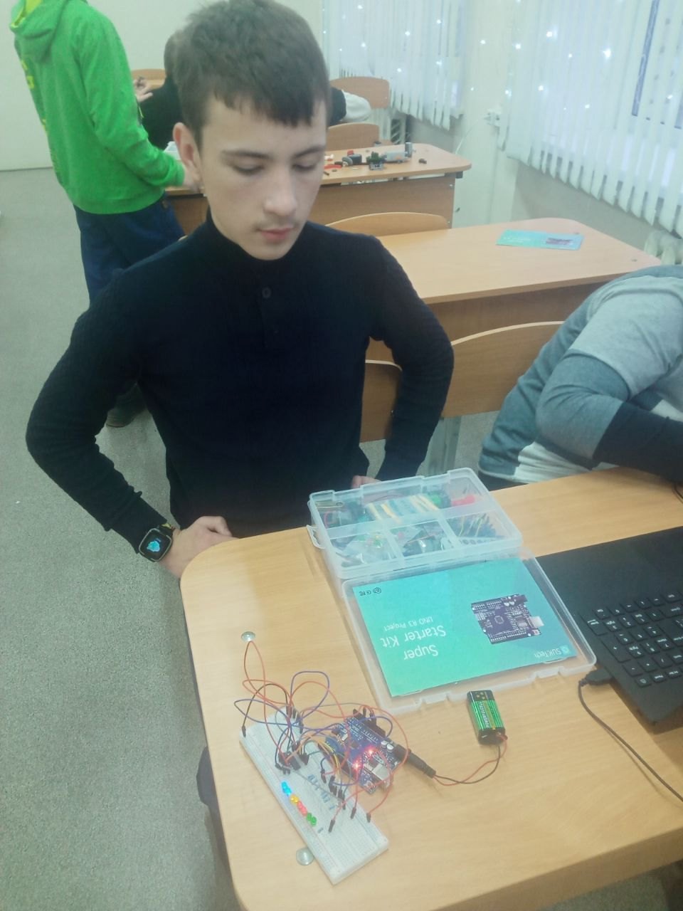 Точка роста.Занятие по робототехнике.