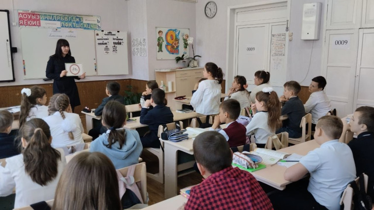 Профилактические беседы на тему " Управление транспортным средством, не имея права управления".